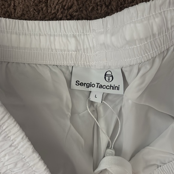 Men’s size large - Sergio tacchini shorts - Picture 2 of 4